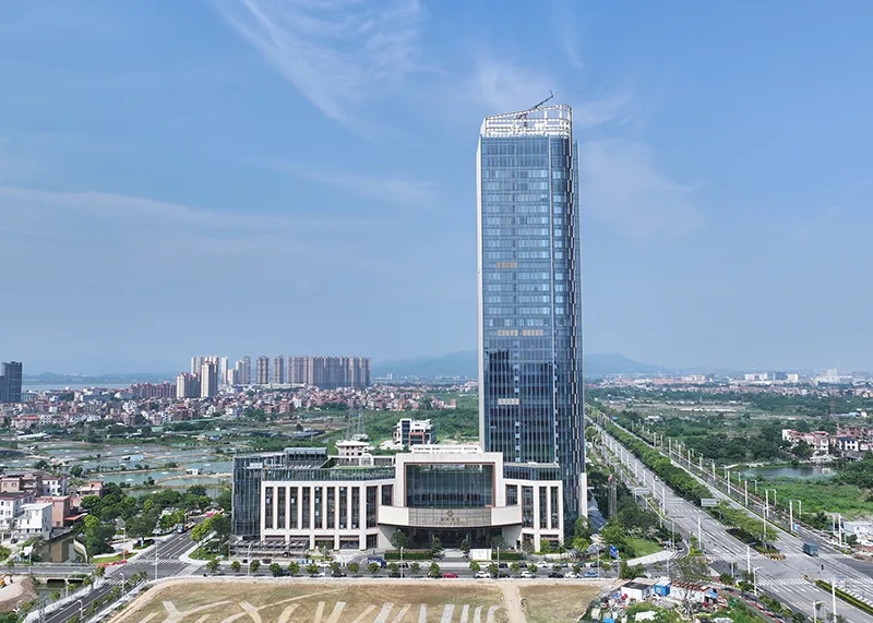 Exterior photograph of Foshan Nanhai Jiujiang Yuanlin Commercial Building from CenturyStar's curtain wall portfolio