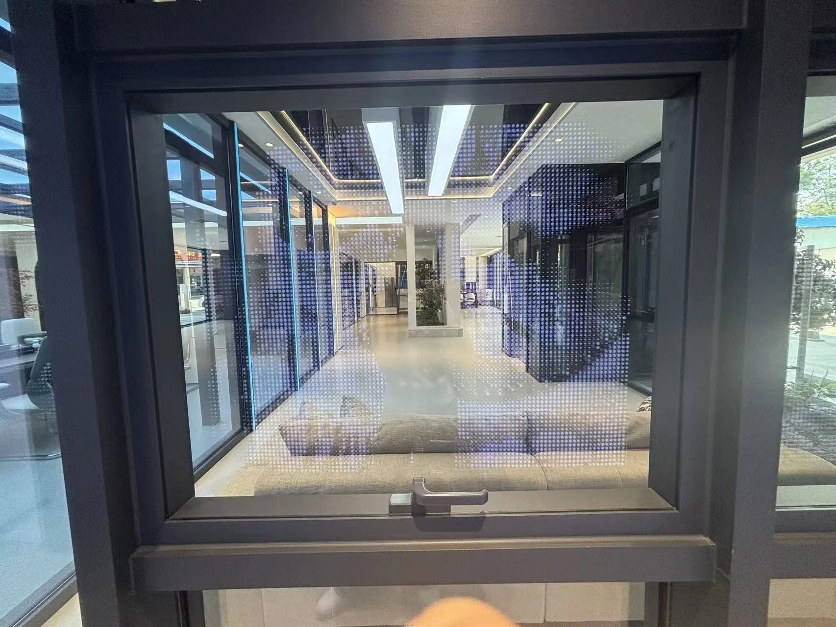 First-party Foshan showroom display of curtain-wall and glazing systems